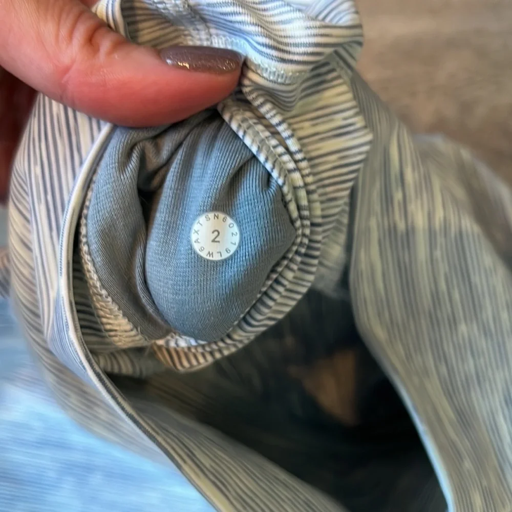 Lululemon Wunder Under Crop 21” - Picture 9 of 17